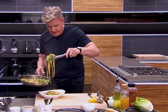 Gordon Ramsay, špageti sa zelenom salatom